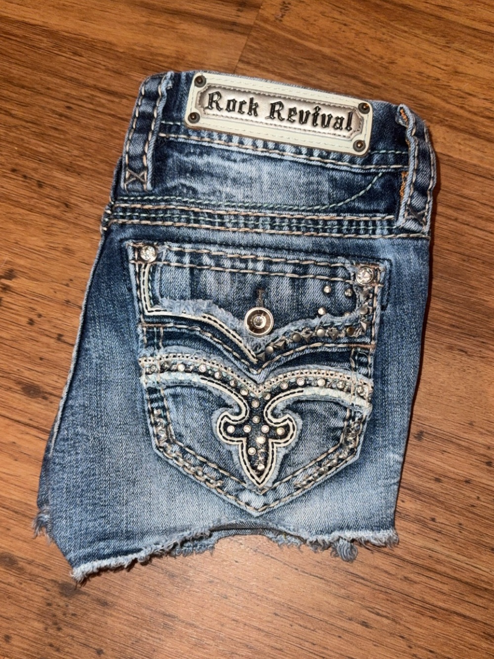 ROCK REVIVAL SHORTS